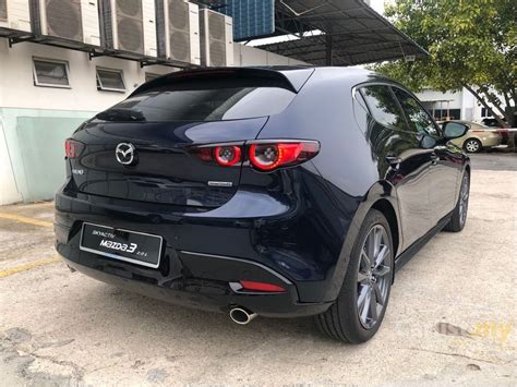 Sporty curves elicit a sense of excitement and freedom in the hatch. Mazda 3 2019 SKYACTIV-G High Plus 2.0 in Kuala Lumpur ...