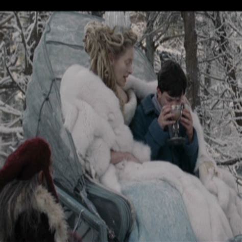 Jadis Gives Edmund A Hot Drink Jadis Queen Of Narnia Photo 33982019