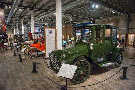 Vote - Fountainhead Antique Auto Museum - Best Attraction for Car