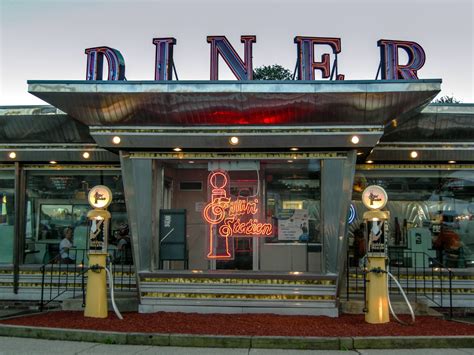 Kann die strahlen, die von der lcd kommen stã¤rker ursache des kraftwerks? Diner in der Nähe von Deerfield Foto & Bild | north ...