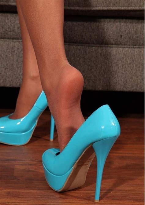 257 Best I Love Shoeplay Ladies Images On Pinterest Slippers Spiked Heels And Stiletto Heels