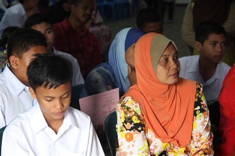 See more of sekolah sultan alam shah putrajaya on facebook. My Family: 1st day at Sekolah Menengah Sultan Alam Shah ...