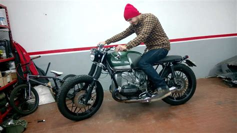 But in the custom scene it still goes this r100gs scrambler is called the elegant escape and is built by officine sbrannetti from italy. BMW R 100 RT special boxer twin scrambler cafe racer - YouTube
