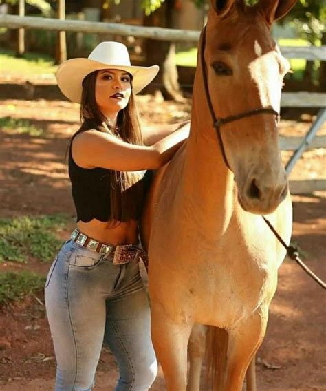 Pin By Agrogirl On Cowgirl Sexy Jeans Girl Cute Country Girl Sexy