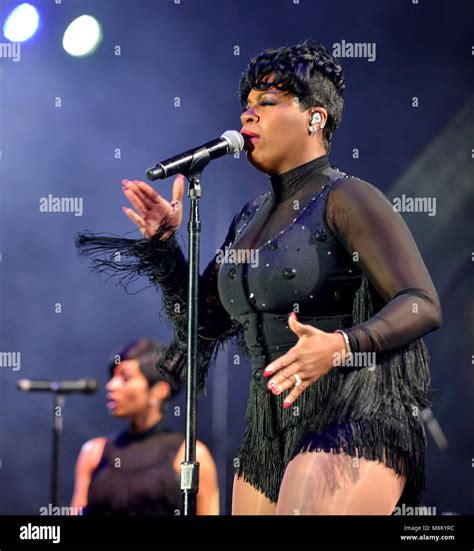 Fantasia Barrino Hi Res Stock Photography And Images Alamy