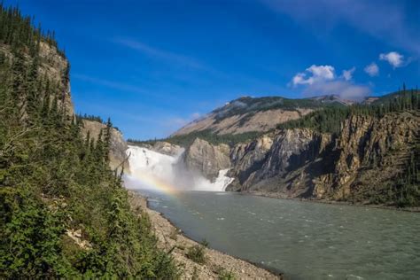 10 Of The Most Beautiful Waterfalls In Canada Askmigration Canadian