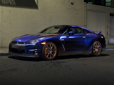 Automated manual drive wheel configuration: 2012 Nissan GT-R - Price, Photos, Reviews & Features