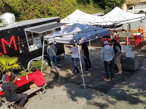 El camion serves fresh, authentic mexican food from their three taco trucks and from their restaurant in ballard. El Camion Seattle : The Most Authentic Mexican Food in ...