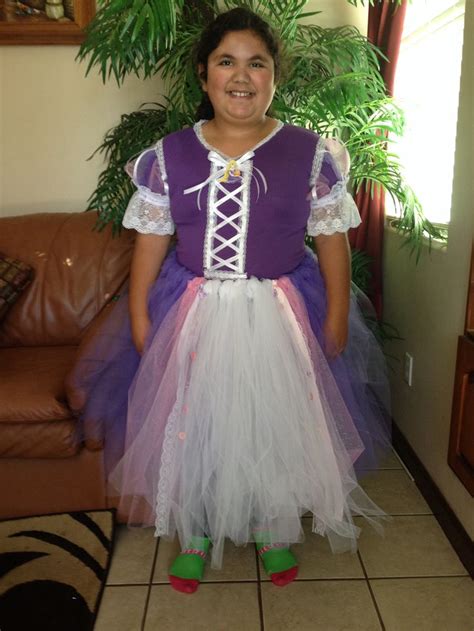 Pin By Connie Flores On Celestes Rapunzel Halloween Costume Flower
