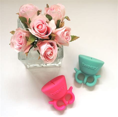 Tweexy Nail Polish Holders Nailimplant