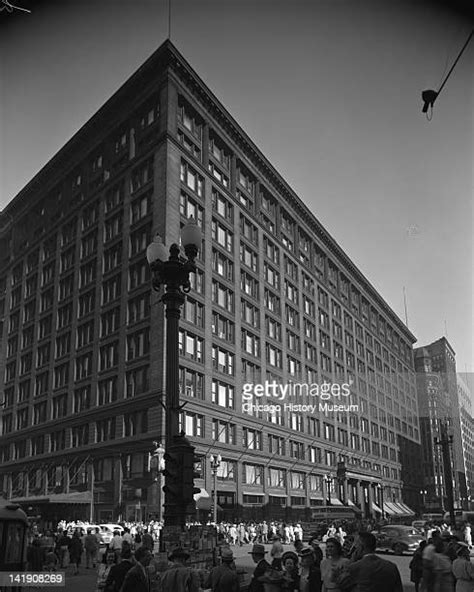 Marshall Field And Company Building Photos And Premium High Res