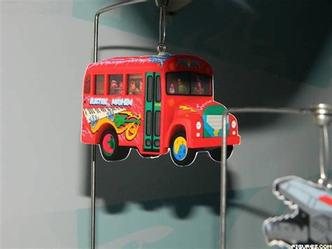 2016 Hallmark Ornament Electric Mayhem Bus Muppet Central Forum