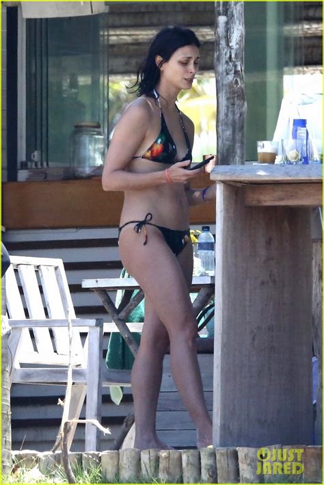 Morena Baccarin Puts Her Fit Bikini Body On Display On Vacation With