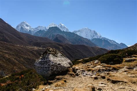Premium Photo Trekking In Nepal Himalayas