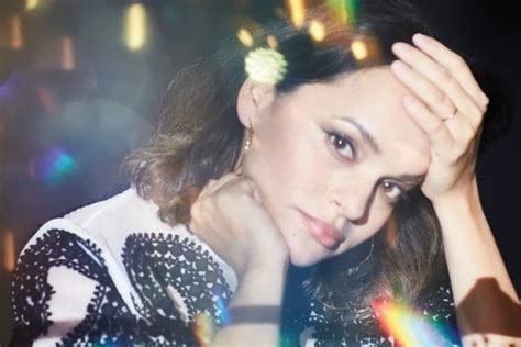 Norah Jones Anuncia Su Nuevo Disco Day Breaks Para El 7 De Octubre