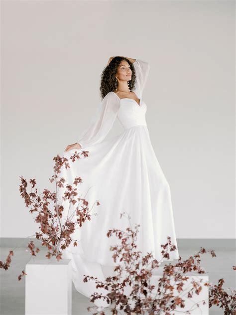 10 Minimalist Wedding Dress Designers For The Modern Bride