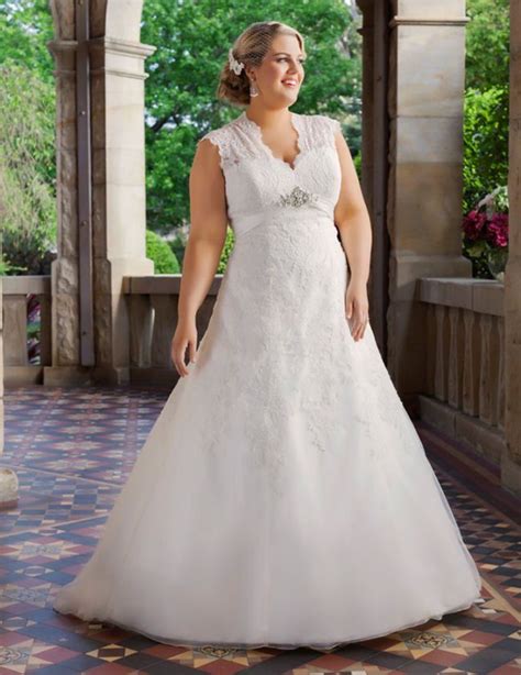 We did not find results for: Wedding Dresses for Curves - Bing images | Curvy ...