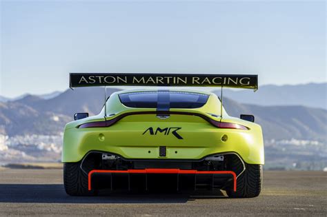 Aston Martin Vantage Gte Race Car Revealed On Heels Of 2019 Vantage