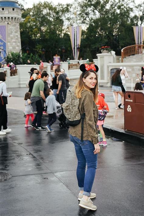 What To Wear To Disney World Disneyland Outfits Disney World Outfits