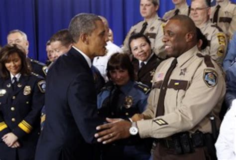 Obama Takes Gun Control Push To Law Enforcement American People The Washington Post