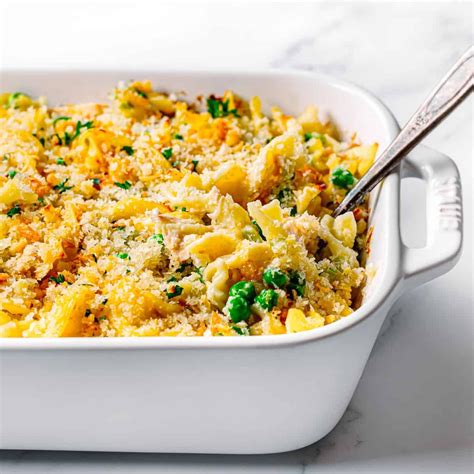 This Old Fashioned Tuna Casserole Is Amazingly Delicious And Comforting It S The Best Tuna