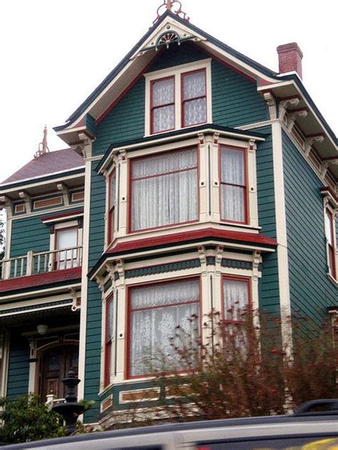 Here is another case study on the placement of paint color, and how to get the most from your victorian facade. 50+ Victorian House Polychrome Paint Schemes Ideas | Victorian homes, Exterior house colors ...