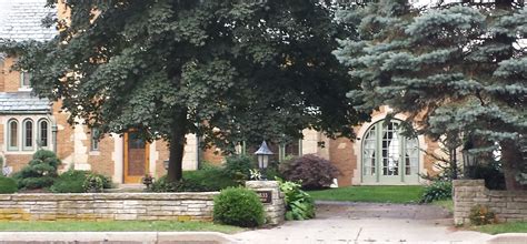 Parade of Lakefront Homes in Wisconsin