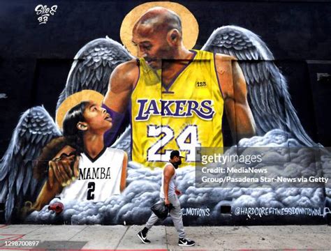 Kobe Bryant Mural Photos And Premium High Res Pictures Getty Images