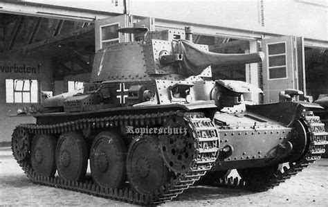 German People Big Guns Military Equipment Armored Vehicles World
