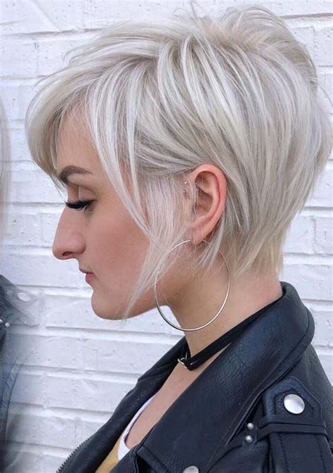 30 Fashionable Short Haircut And Platinum Hair Color Ideas For Women