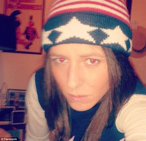 Prison Inmate 29 ‘had Lesbian Tryst With Guard Daily Mail Online