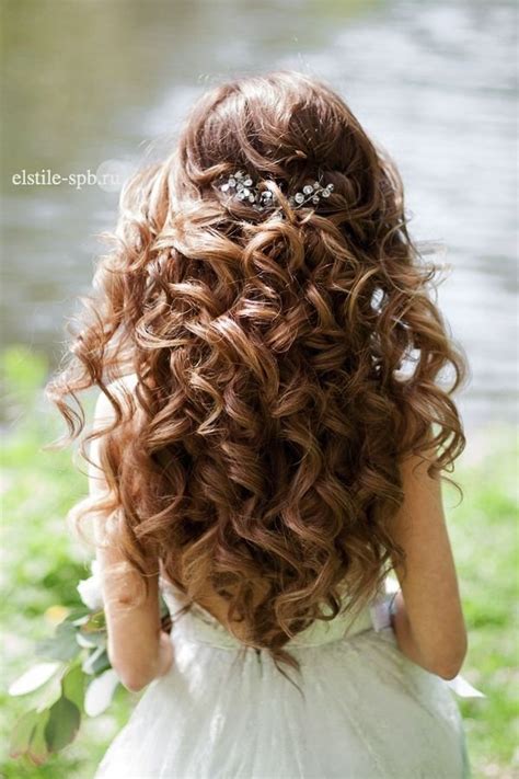 Modern, classic, boho chic, beach,vintage and so on. long curly half up half down bridal hairstyle | Deer Pearl ...