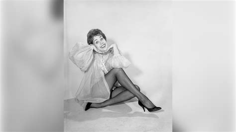 Carol Burnett Wallpaper