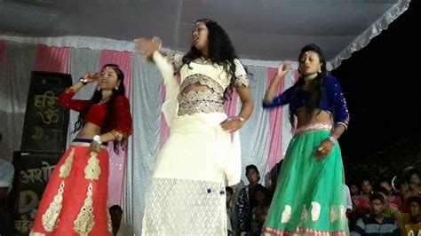 Tharu Dance Of Badhaiyataal Youtube