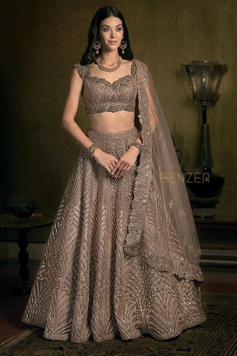 Buy Designer Wear Bridal Lehengas And Ghagra Choli For Wedding Online Designer Bridal Lehenga