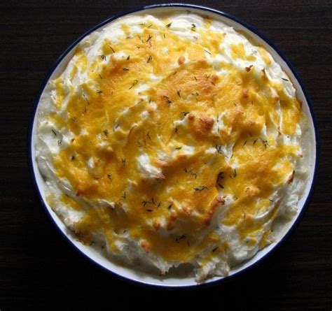 Simple tuna noodle casserole with potato chip crust made from scratch with no cream of soup. Mashed Potato or Potato Chip-Topped Mushroom and Tuna Casserole Recipe by Annie - CookEatShare
