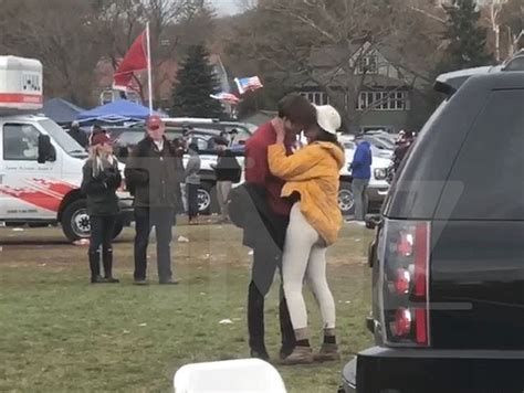 Malia Obama Kissing Tailgating At First Harvard Yale Game