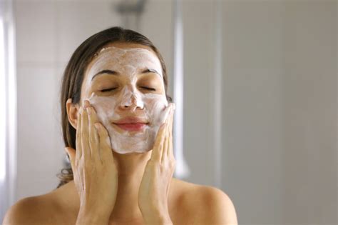 Exfoliating Your Face Without Hurting Your Skin At Home