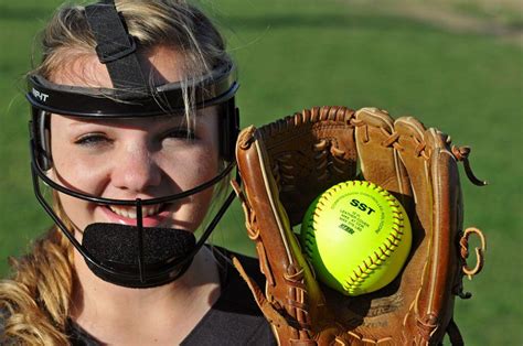 Softball Face Masks A Growing Trend At Dallas Area High Schools With