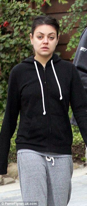 Top Capture Photo Of Mila Kunis Without Makeup