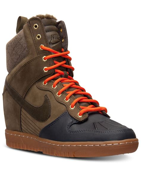 Lyst Nike Womens Dunk Sky Hi 20 Sneakerboot From Finish Line In Green