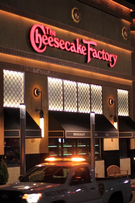 Cheesecake Factory Restaurant Editorial Stock Image Image Of Scenes