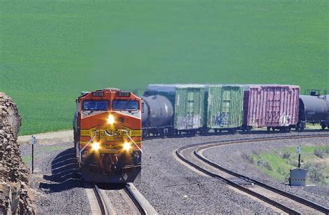 Milepost 90 Bnsf 4038 East On The Lakeside Sub At Providen Flickr