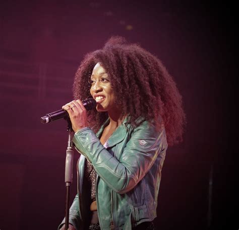 Beverley Knight Symphony Hall Birmingham Review Pictures And Video
