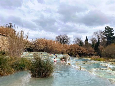 9 Helpful Tips For Visiting The Saturnia Hot Springs The Tuscan Mom