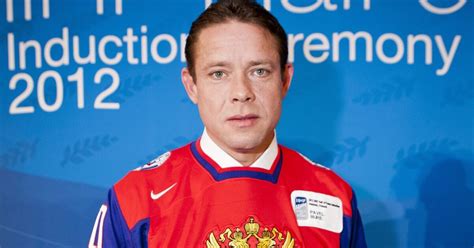Бывший хоккеист павел буре рассказал о рождении третьего ребенка. Хоккеист Павел Буре дал дочери необычное имя, которое ...