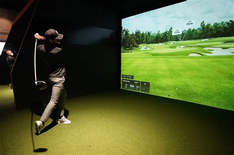 The Best Golf Simulators That Keep You On The Virtual Links Year Round
