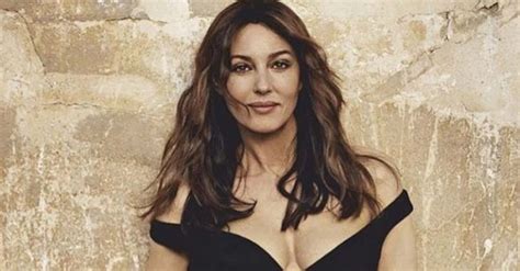 No One Comes Close Monica Bellucci Poses Completely Naked In Front Of Cameras
