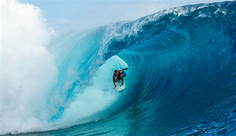 Behind The Scenes Of Kanoas Clutch Teahupoo Performance The Inertia