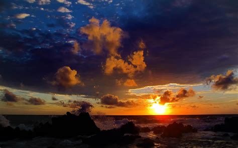 Dark Sunset Sky Over Ocean Hd Wallpaper Background Image 1920x1200